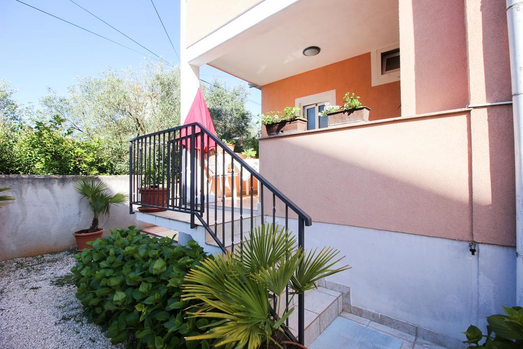 Apartments Sonja Rovinj Bagian luar foto