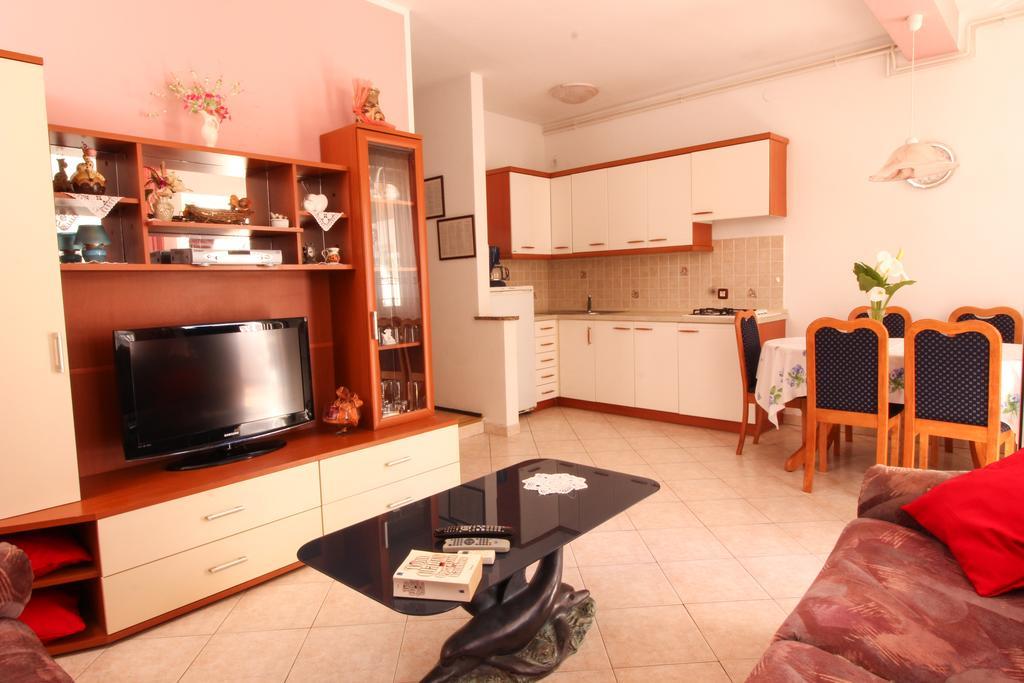 Apartments Sonja Rovinj Bagian luar foto