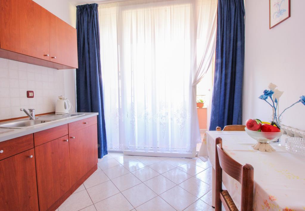 Apartments Sonja Rovinj Bagian luar foto