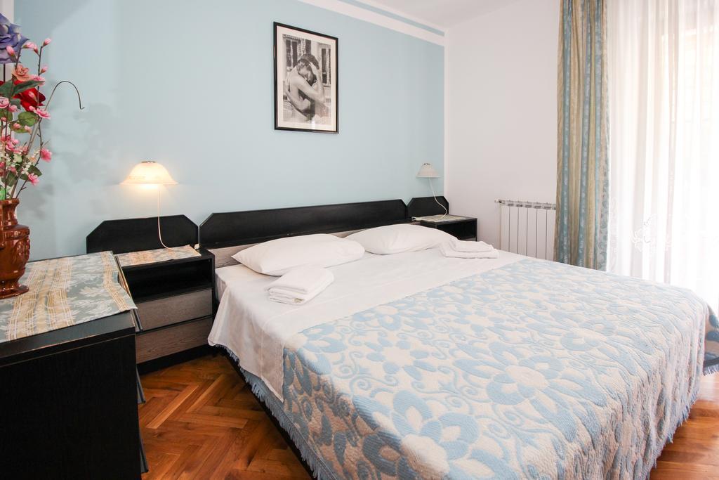 Apartments Sonja Rovinj Bagian luar foto